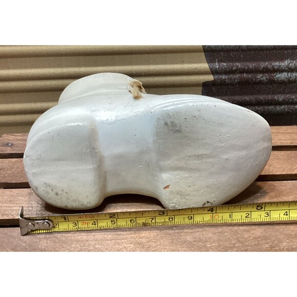 Vintage 3.5" Porcelain Baby Shoe With Laces Planter Nursery Decor Baby Shower - Picture 9 of 11